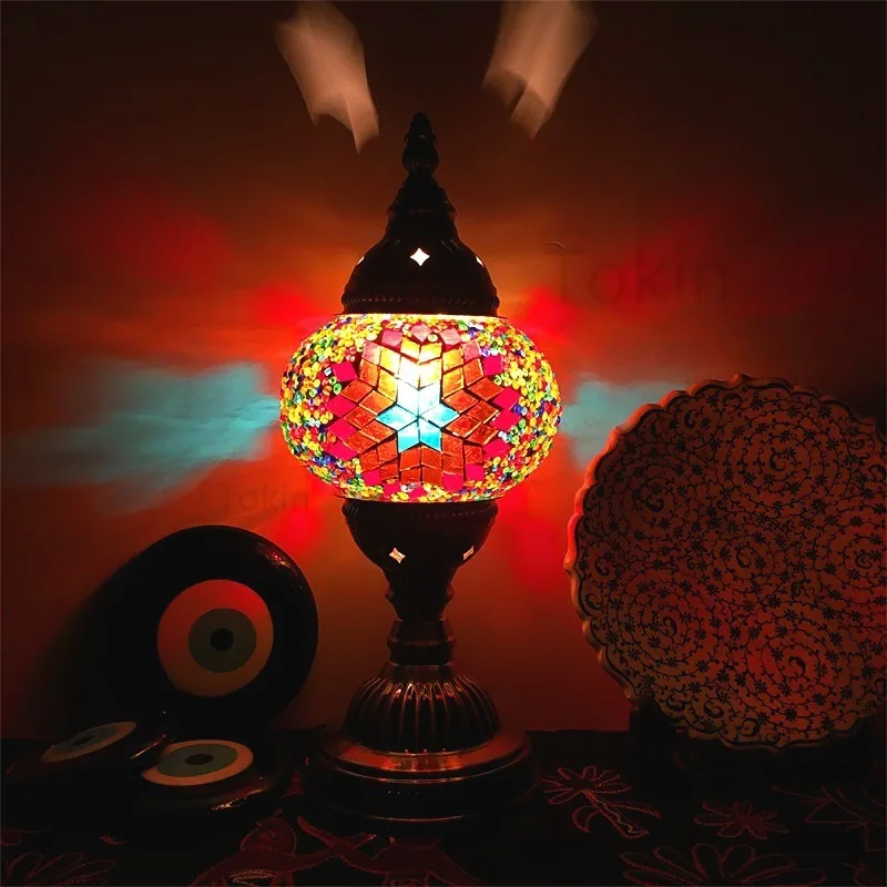 Vintage Table Lamp — Hotel, Living Room & Bedroom — view 4
