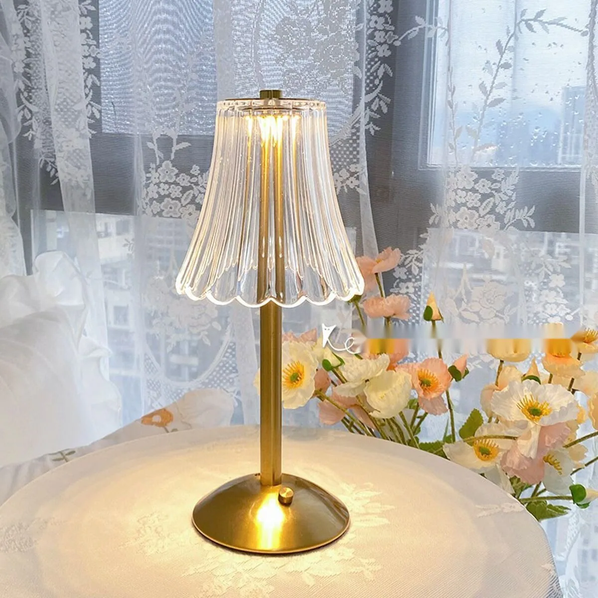 Light Luxury Metal Motion-Sensor Table Lamp — Bedroom — view 1